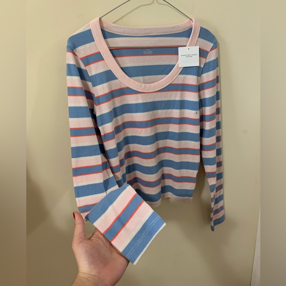 American Eagle long sleeve top